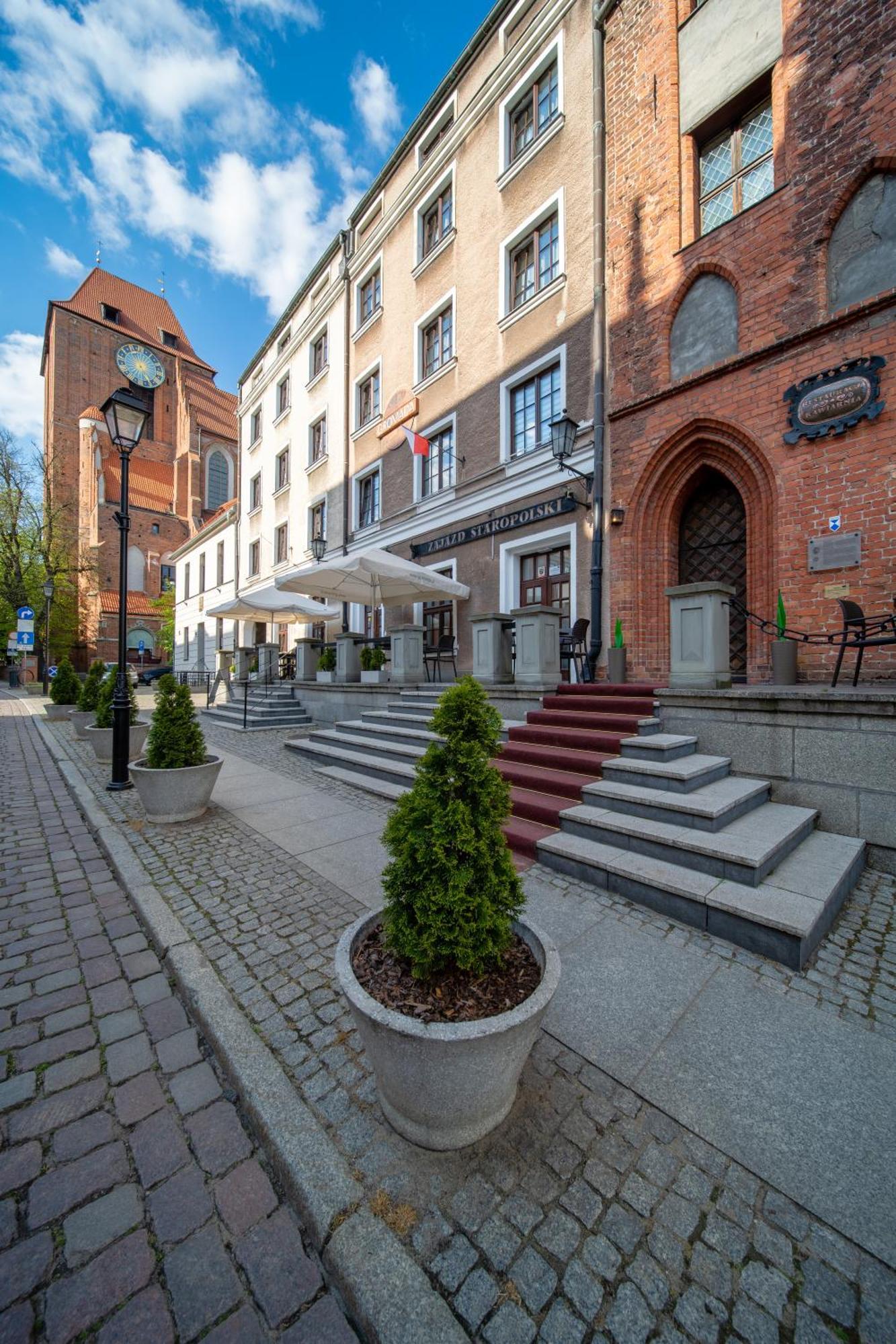 Hotel Gromada Torun Bagian luar foto